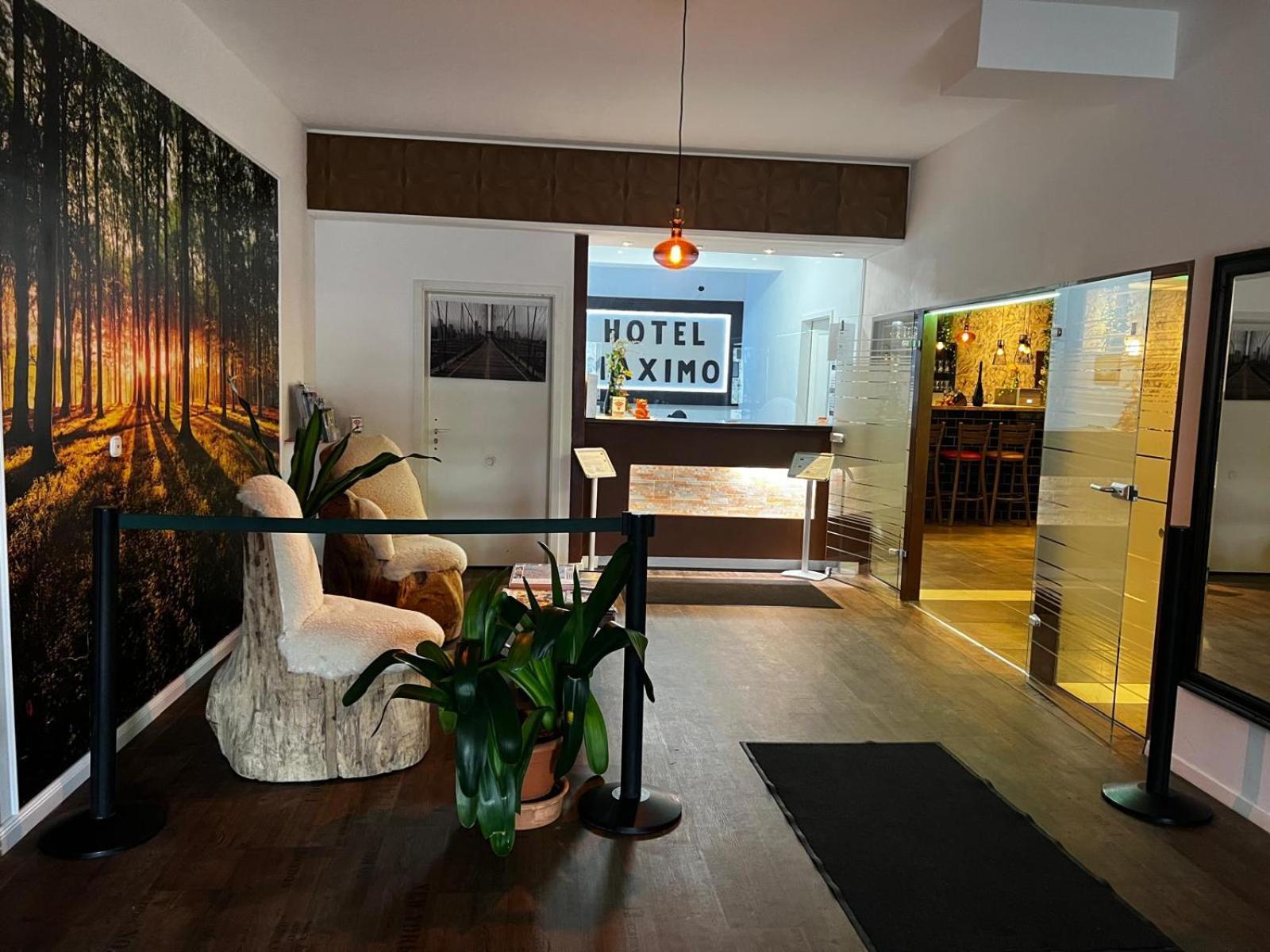 Hotel Maximo Pinneberg Ngoại thất bức ảnh
