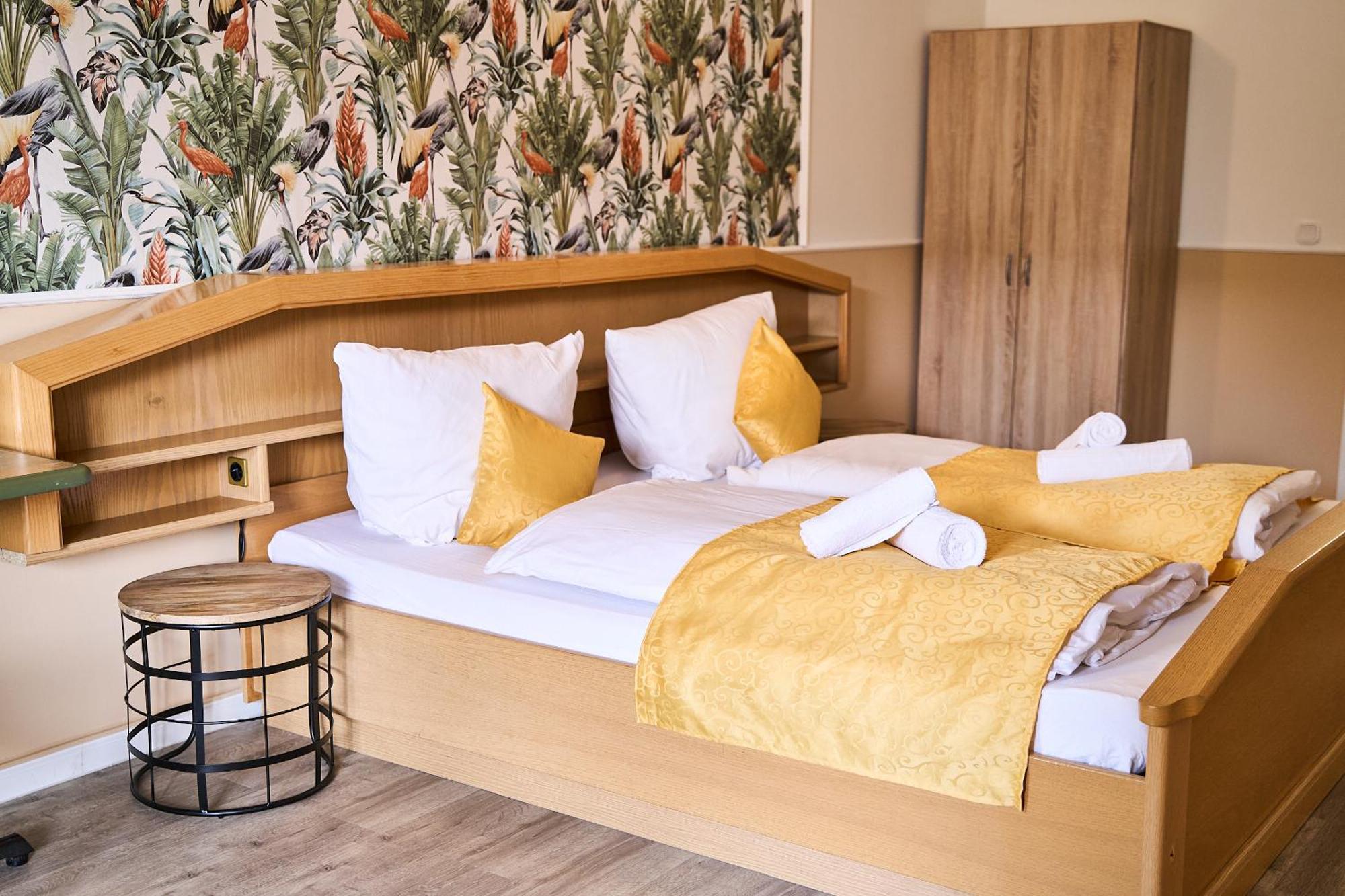 Hotel Maximo Pinneberg Ngoại thất bức ảnh